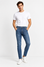 Jeans slim fit N1592 - Vista su modello